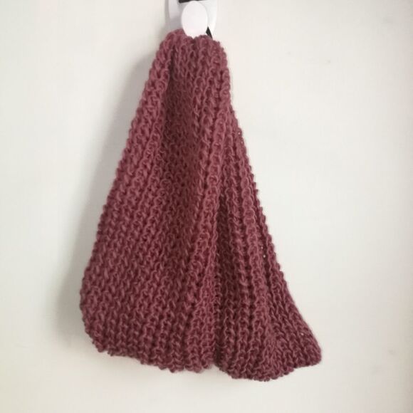 Lot of 2 Pink & Burgundy Chunky Knit Infinity Scarves NWT - Picture 5 of 9